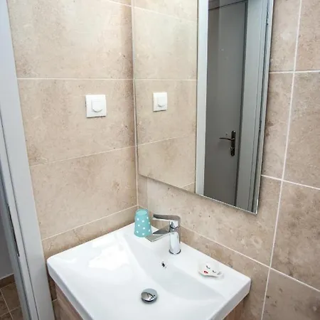 Lägenhet Egialion Iqia