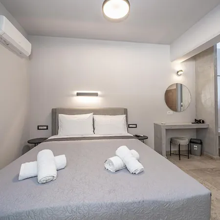 Apartment Egialion Iqia *