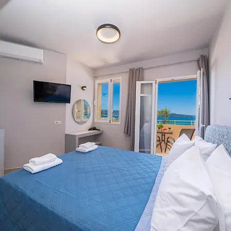 Egialion Iqia Apartment