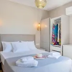 Egialion Iqia Appartement