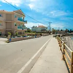 Egialion Iqia Apartment