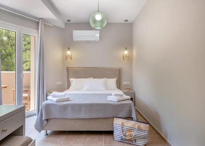 Egialion Iqia * Argostoli (Kefalonia)