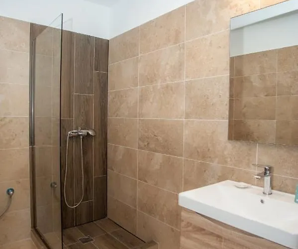 Egialion Iqia Apartmán